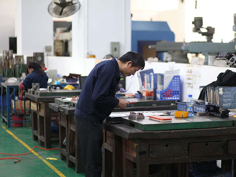 米兰平台-米兰(中国)一站式服务平台设计中排气槽的重要性