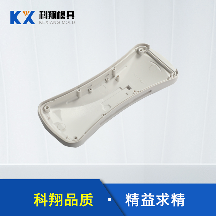 塑胶米兰平台-米兰(中国)一站式服务平台模头十分重要，注塑米兰平台-米兰(中国)一站式服务平台模头应该怎么安装？